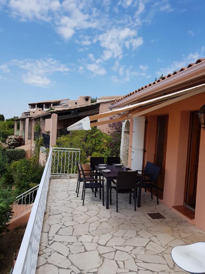 Villa Mit Grossartigem Panoramablick Auf Das Meer Und Direkt Am Pool La Croix-Valmer Ngoại thất bức ảnh